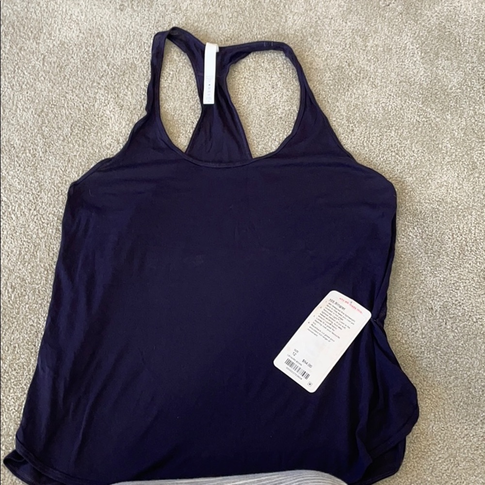 105 Singlet Lululemon Size 12 NWT- dark Purple